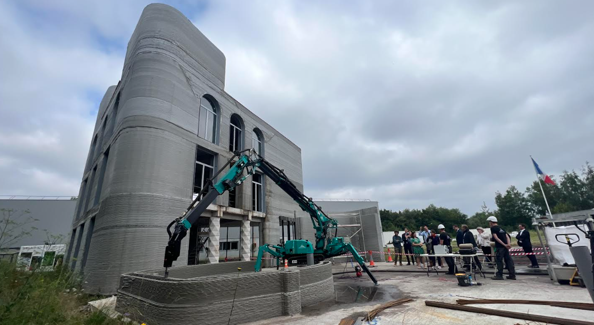 3D construction printer on site